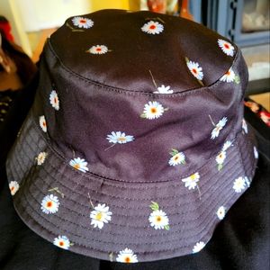 Alice and Olivia Bucket Hat, Reversible
